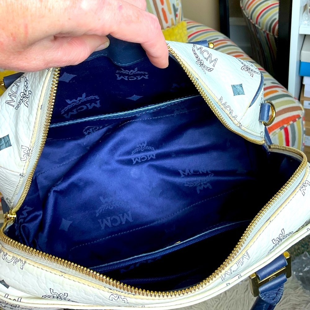 MCM Vintage White & Blue Monogram Visetos Boston Bag. Comes with COA. - Picture 8 of 13